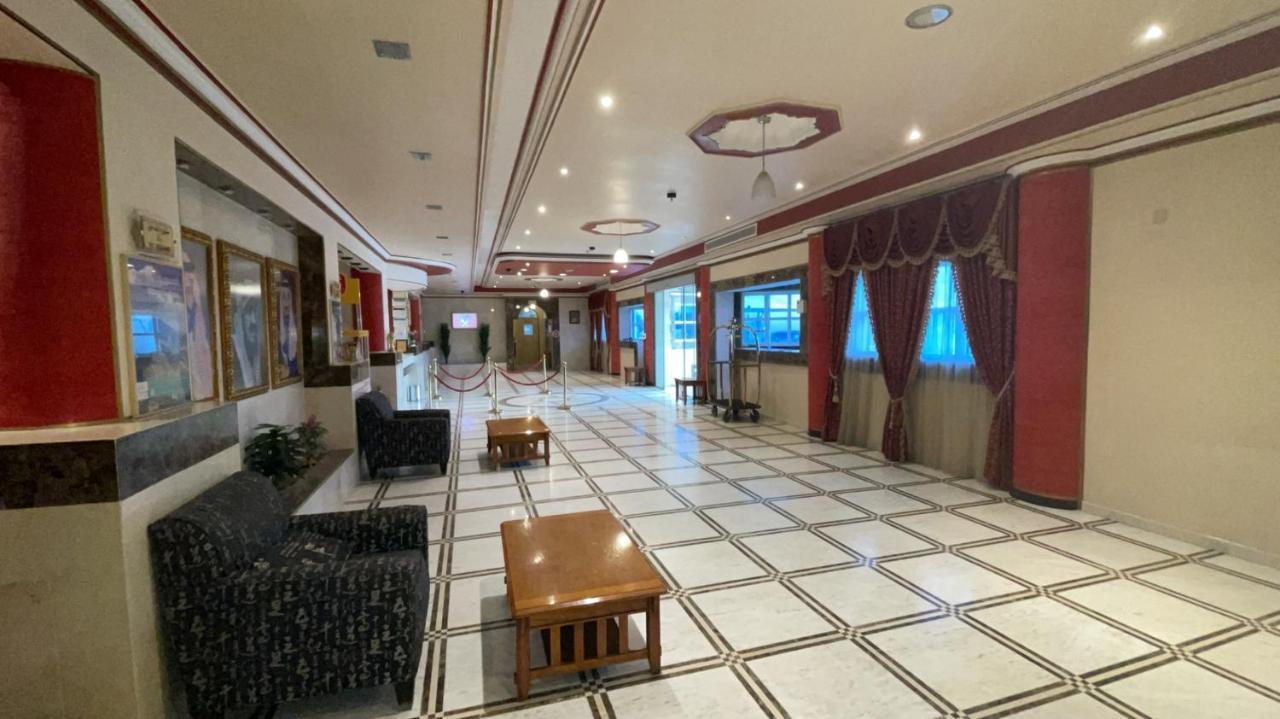 Al Mansour Grand Hotel Ḩafar al Bāţin エクステリア 写真