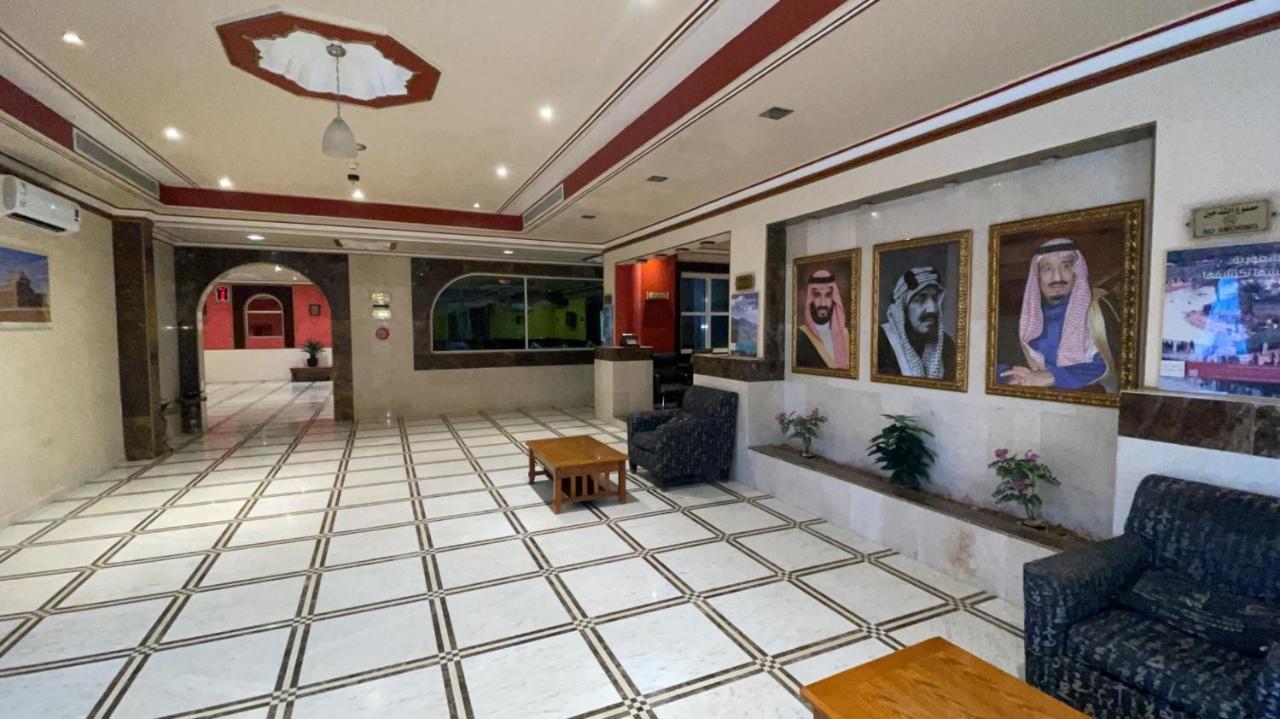 Al Mansour Grand Hotel Ḩafar al Bāţin エクステリア 写真