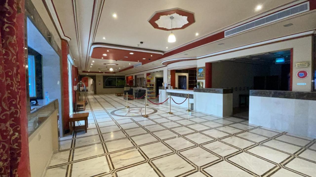 Al Mansour Grand Hotel Ḩafar al Bāţin エクステリア 写真