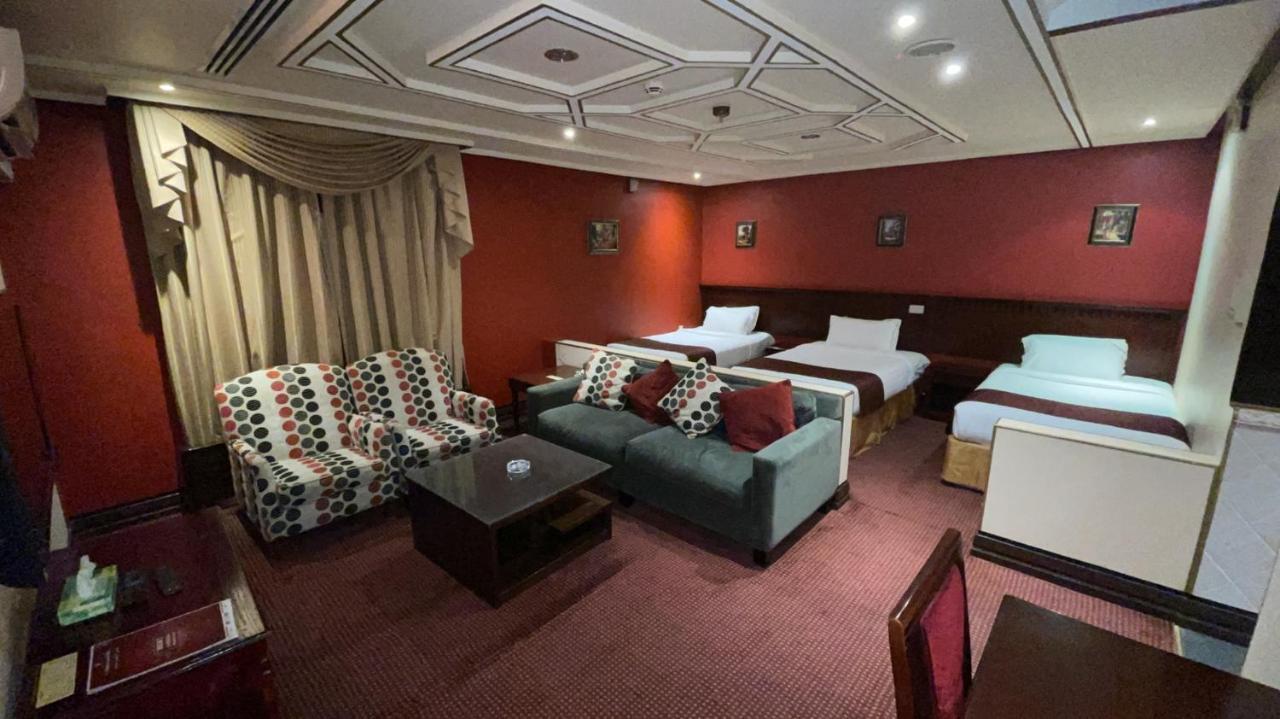 Al Mansour Grand Hotel Ḩafar al Bāţin エクステリア 写真