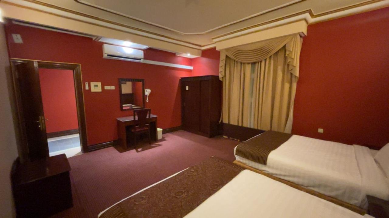 Al Mansour Grand Hotel Ḩafar al Bāţin エクステリア 写真