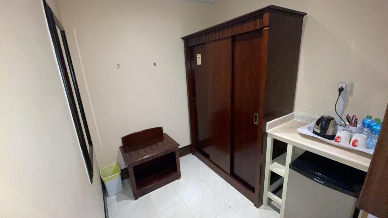 Al Mansour Grand Hotel Ḩafar al Bāţin エクステリア 写真