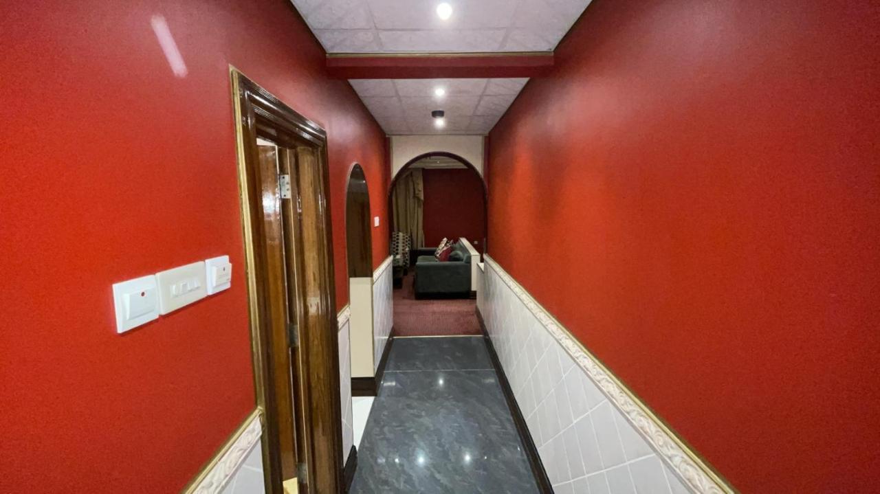 Al Mansour Grand Hotel Ḩafar al Bāţin エクステリア 写真