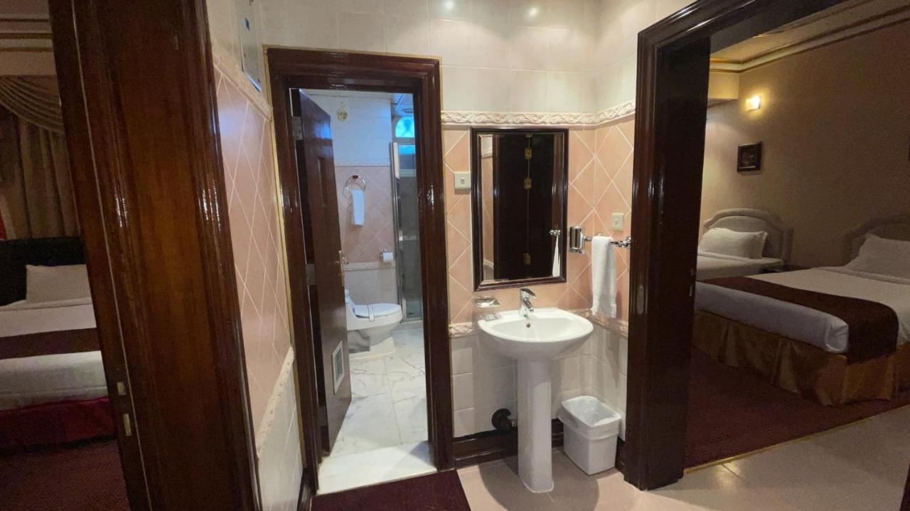 Al Mansour Grand Hotel Ḩafar al Bāţin エクステリア 写真